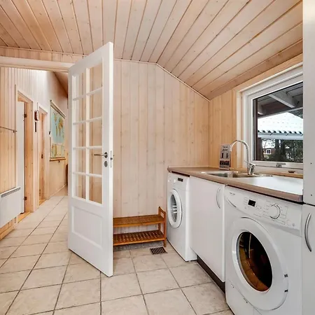 Elfrun - 250m From The Sea In Western Jutland By Interhome