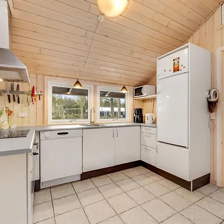 Feriehus Elfrun - 250m From The Sea By Interhome